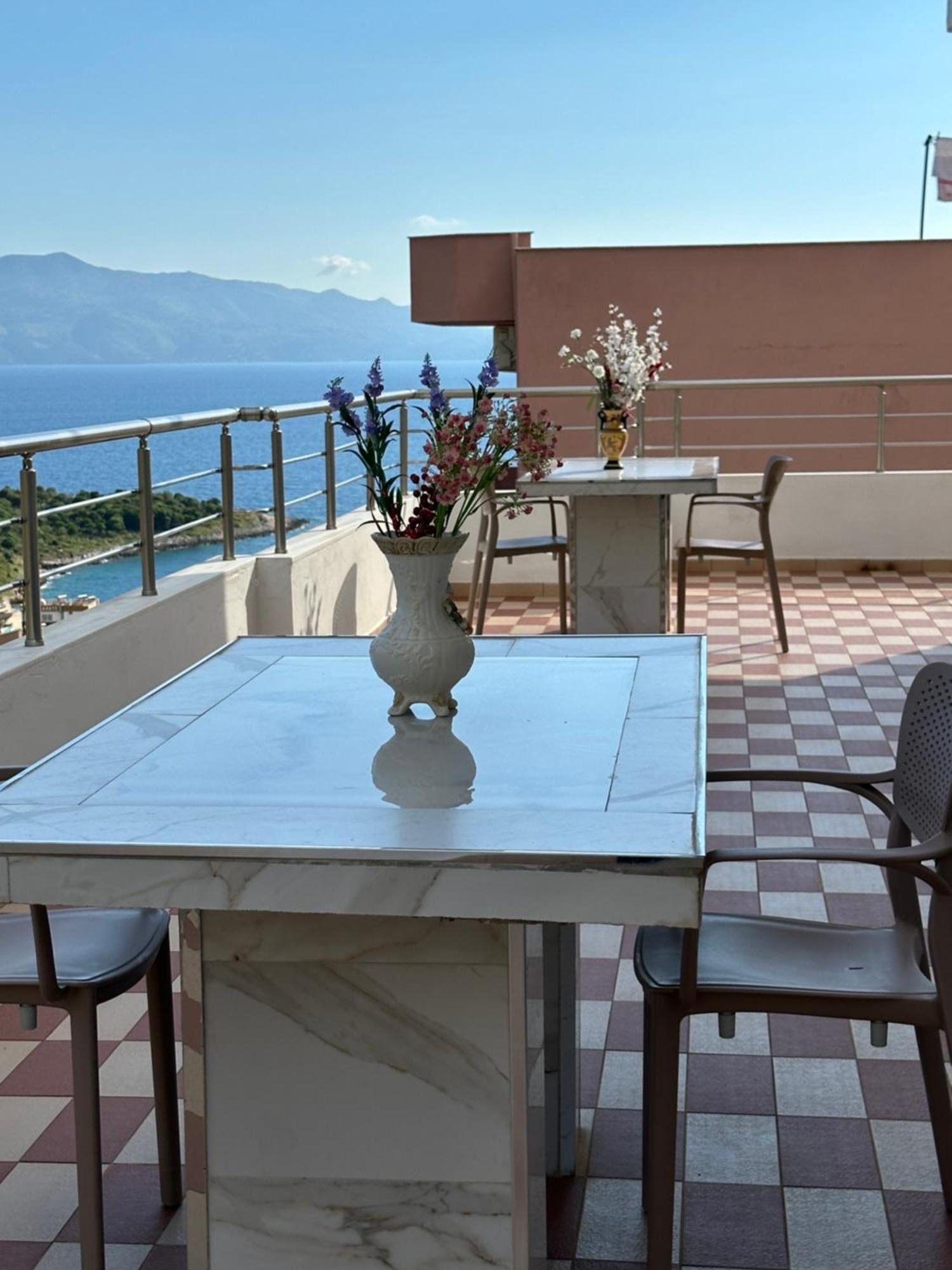 Sunny Holiday Saranda Kültér fotó