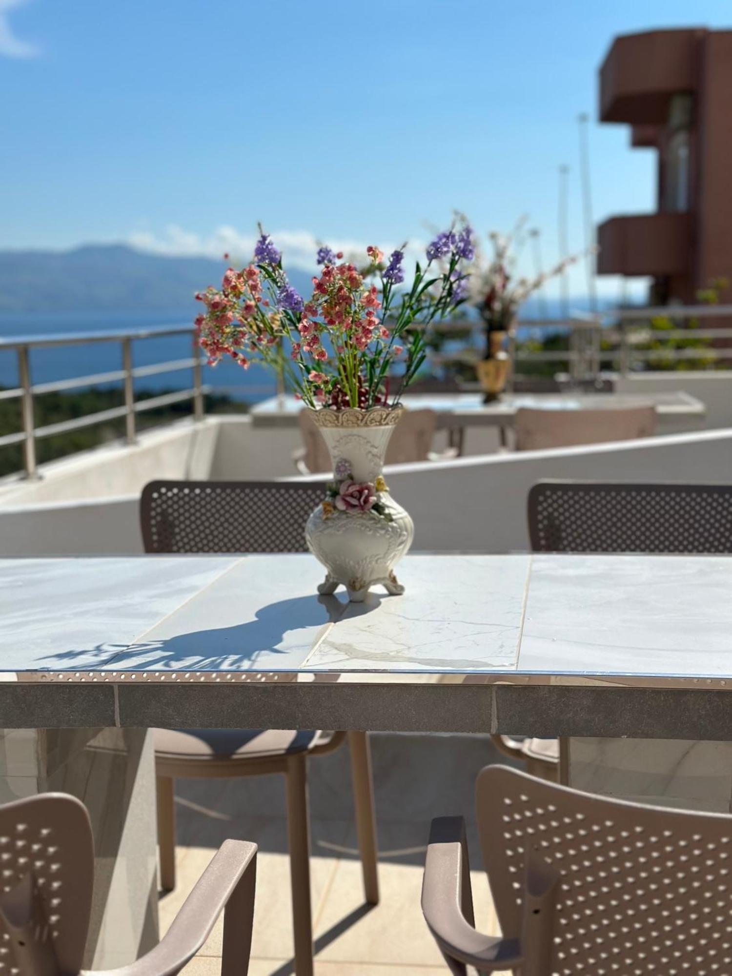 Sunny Holiday Saranda Kültér fotó